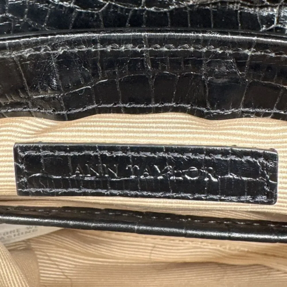 Ann Taylor Black Leather Croc-Embossed Gold Chain Small Shoulder Bag